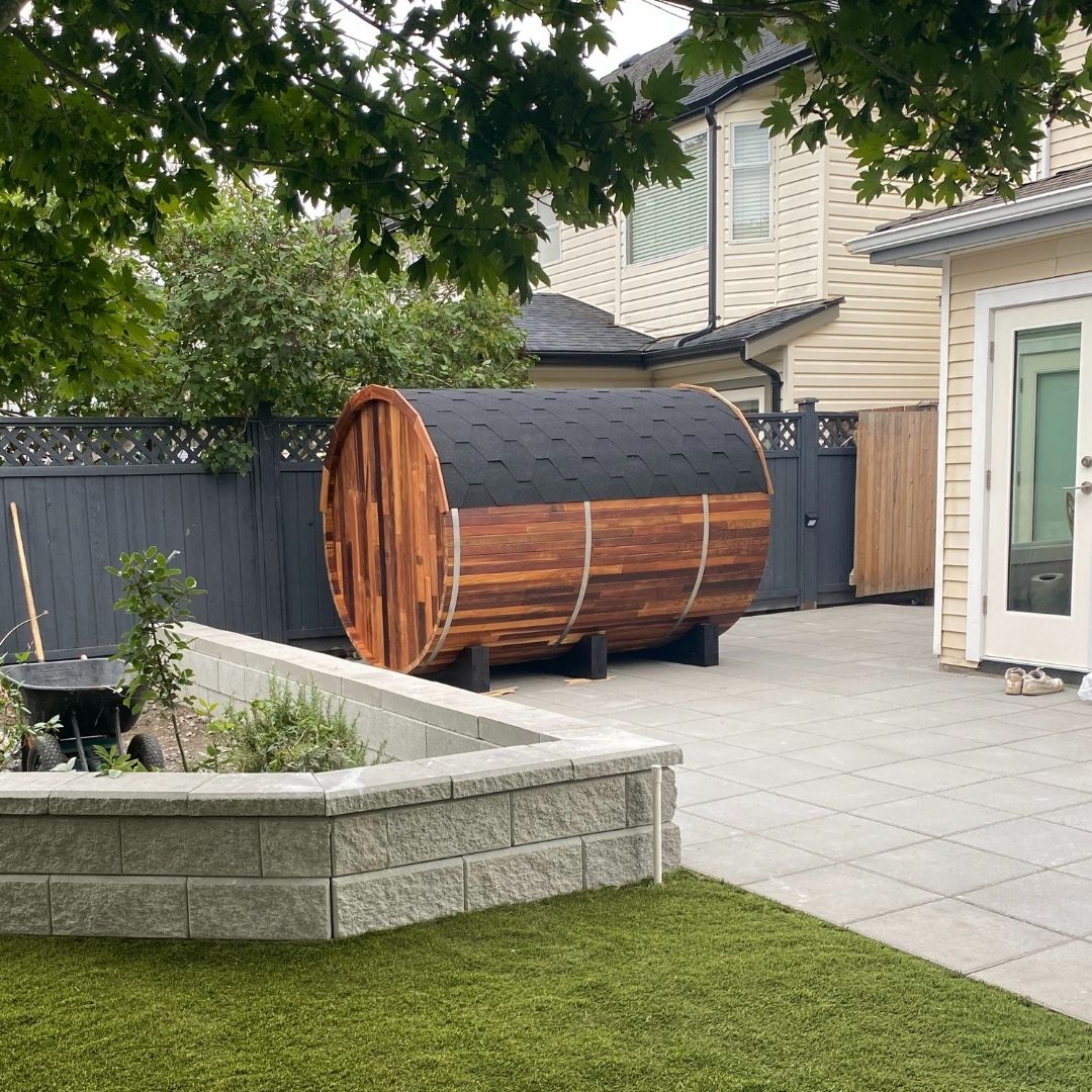 Cedar Barrel Sauna with Porch - 6 Person