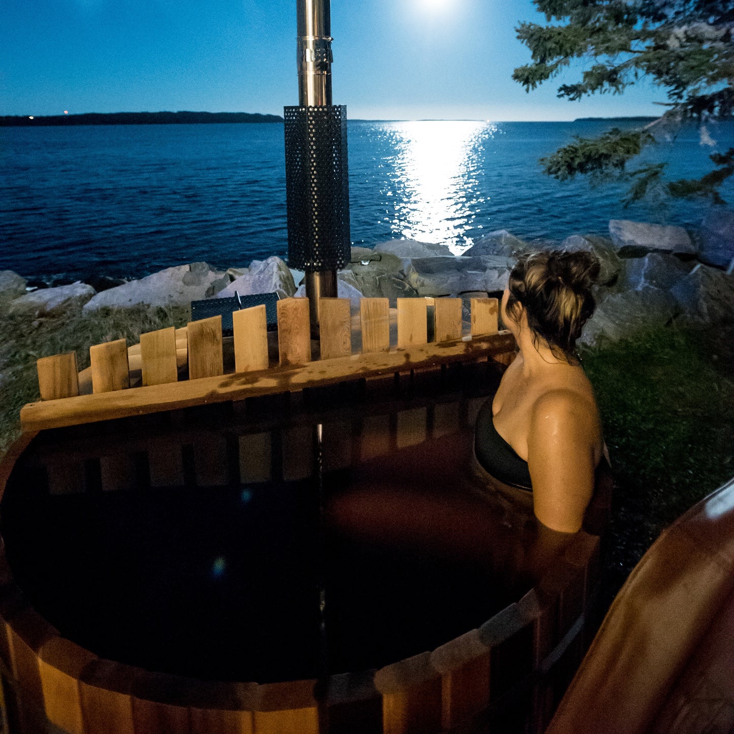 Wood Fired Cedar Hot Tub - Internal Stove - 3 person